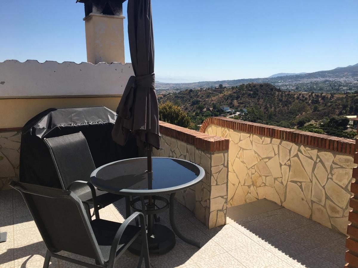 Studio Views Apartment, Cortijo Fruitful Hills Malaga Zewnętrze zdjęcie