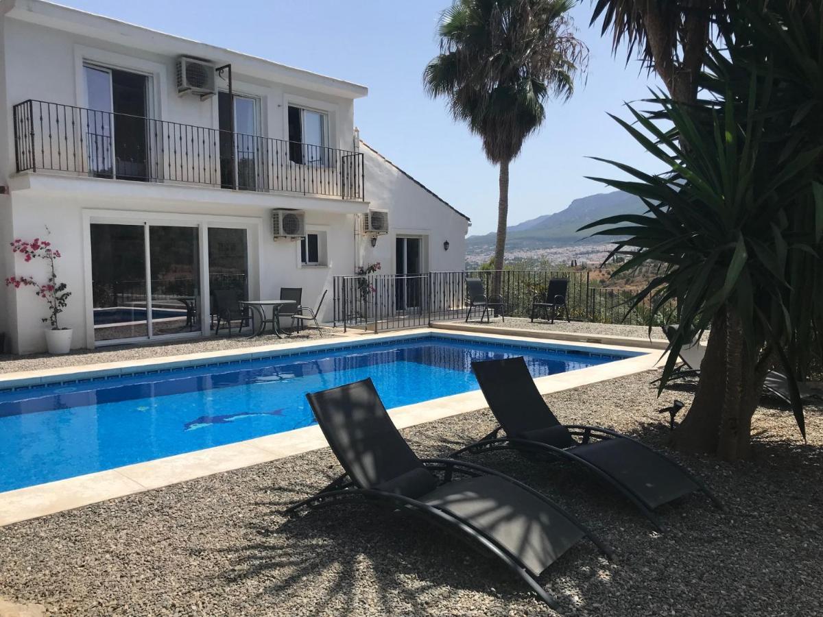 Studio Views Apartment, Cortijo Fruitful Hills Malaga Zewnętrze zdjęcie