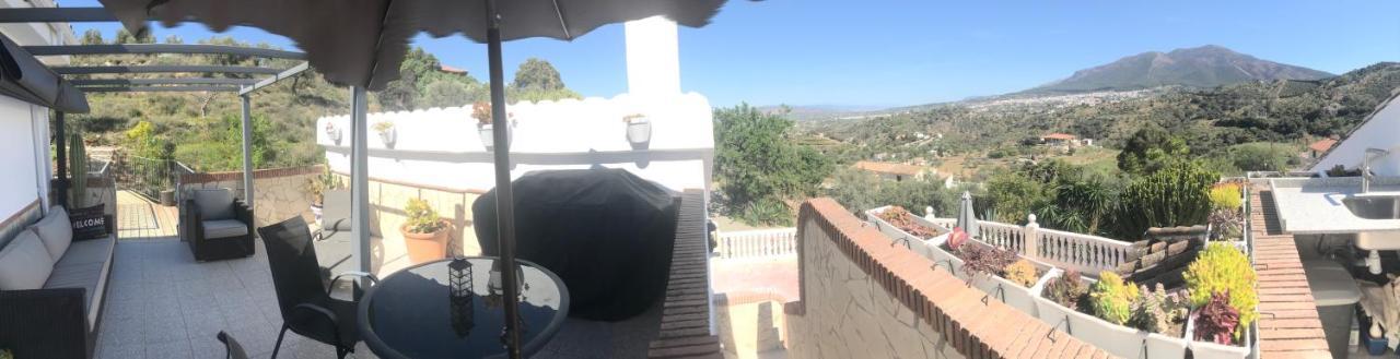 Studio Views Apartment, Cortijo Fruitful Hills Malaga Zewnętrze zdjęcie