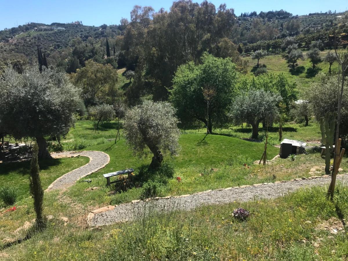 Studio Views Apartment, Cortijo Fruitful Hills Malaga Zewnętrze zdjęcie